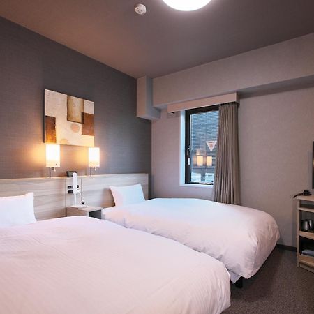 Hotel Route-Inn Toyama Ekimae Ngoại thất bức ảnh