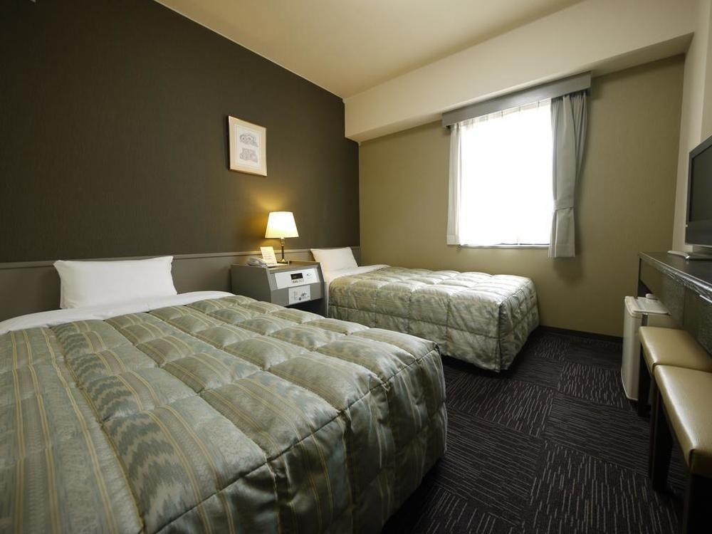 Hotel Route-Inn Toyama Ekimae Ngoại thất bức ảnh