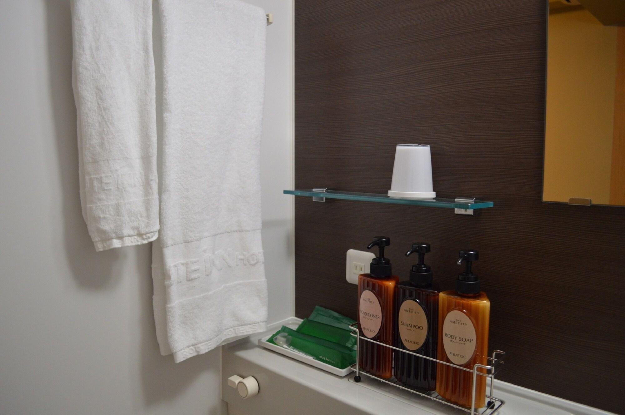 Hotel Route-Inn Toyama Ekimae Ngoại thất bức ảnh