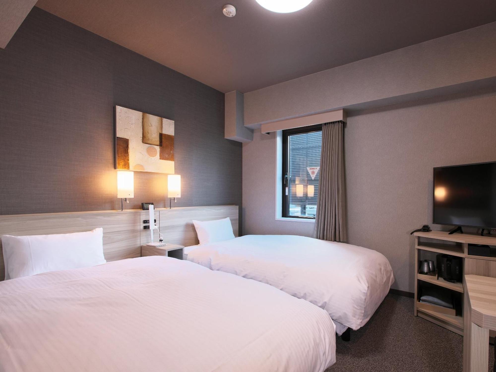 Hotel Route-Inn Toyama Ekimae Ngoại thất bức ảnh