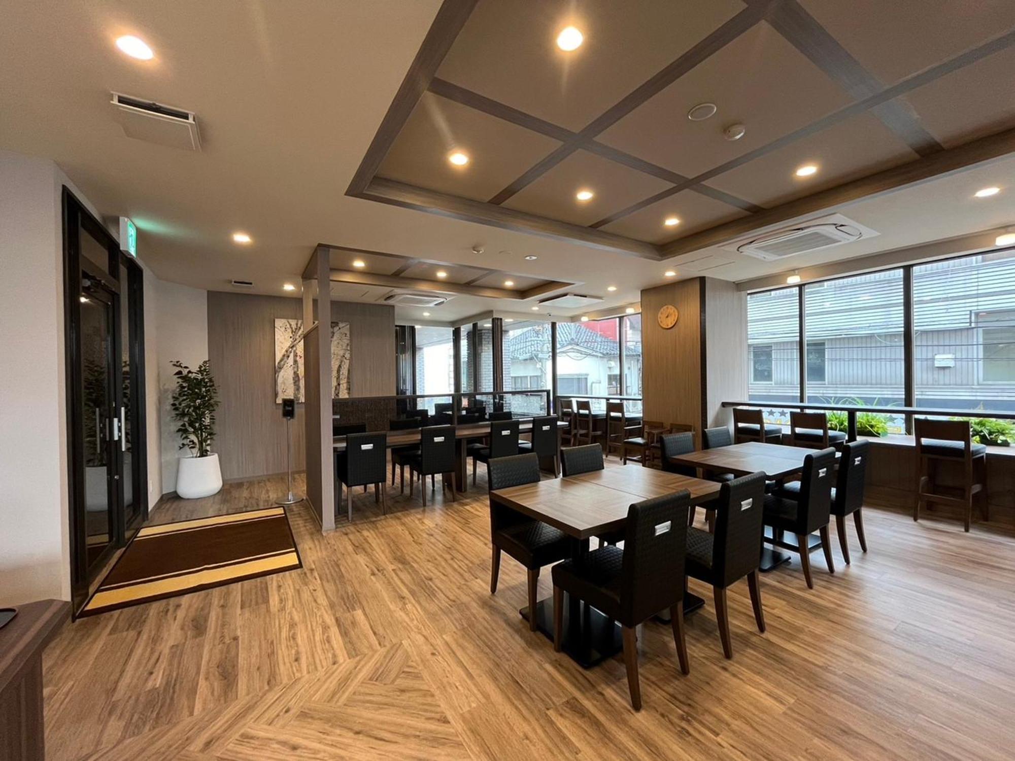 Hotel Route-Inn Toyama Ekimae Ngoại thất bức ảnh